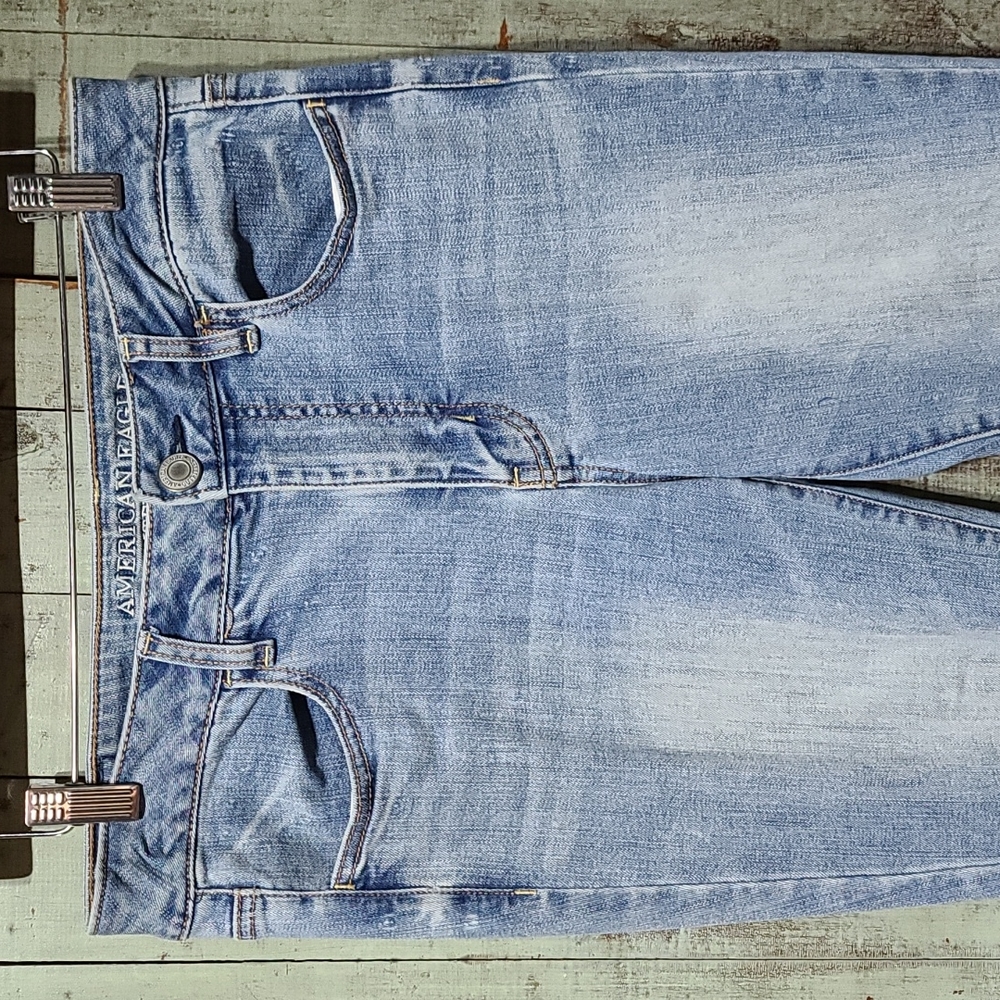 American Eagle Lightweight, Lightwash Jeggings - image 2